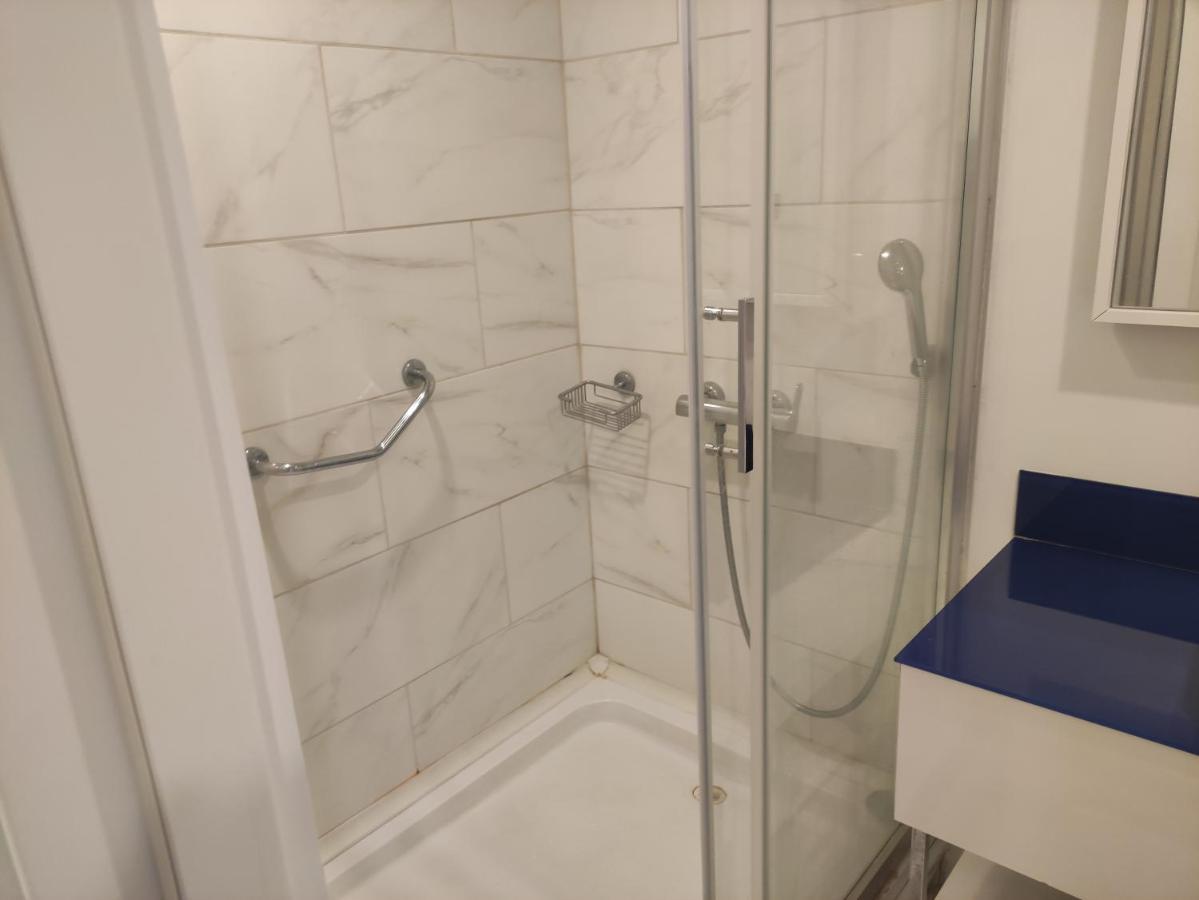 Apartament Orbi City- Ximshiashvili 7 Batoumi Extérieur photo